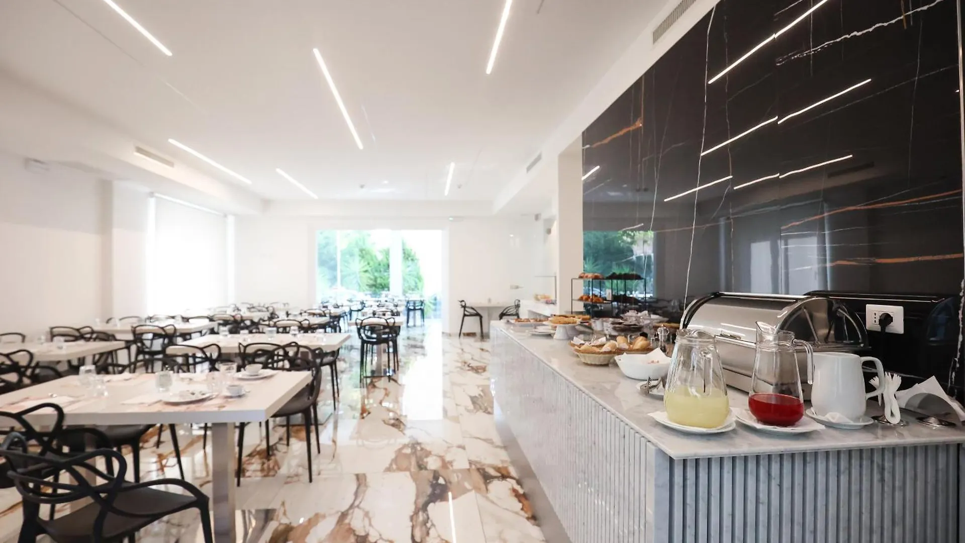 Hotel Cenisio Rimini 3*,  Italy